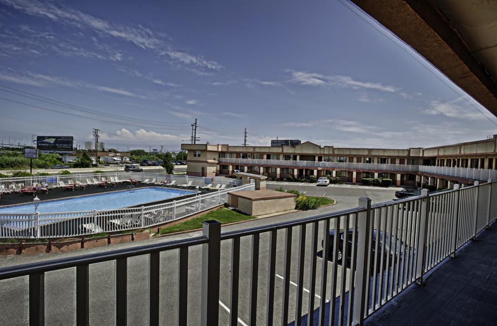 Bayview Inn And Suites Atlantic Stadt Exterior foto